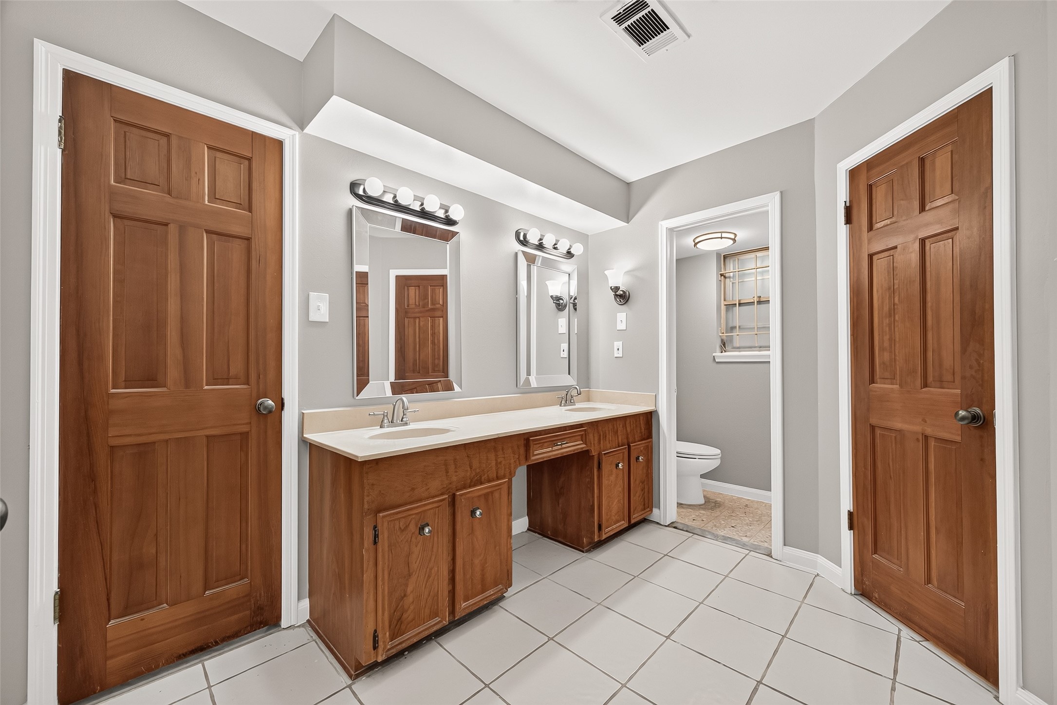16806 Deep Pines Drive Spring, TX 77379 - Photo 19 of 34 Primary Bath