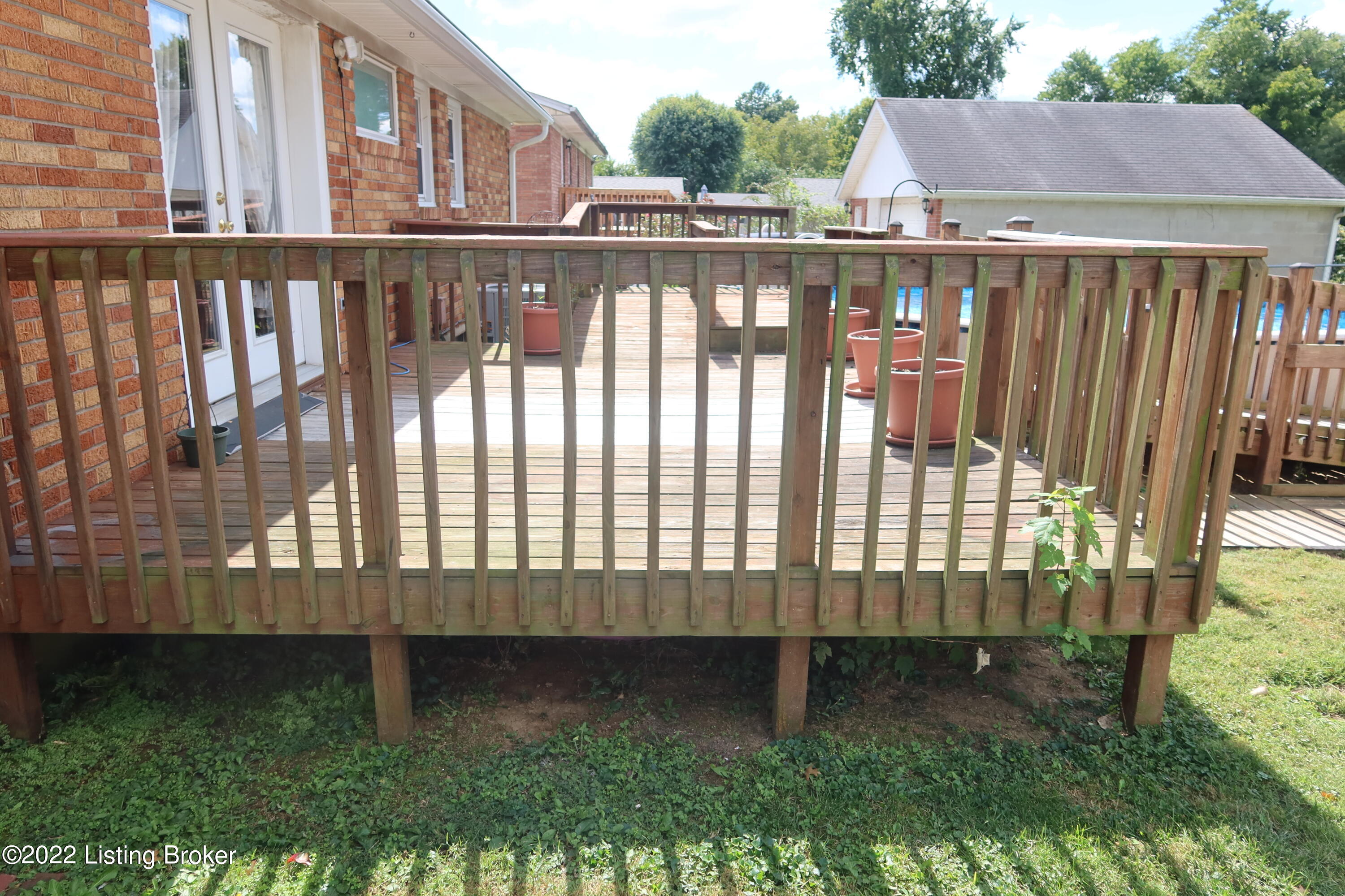 7502 Westbrook Road Louisville, KY 40258 - Photo 11 of 46 2022-09-29 02.04.05