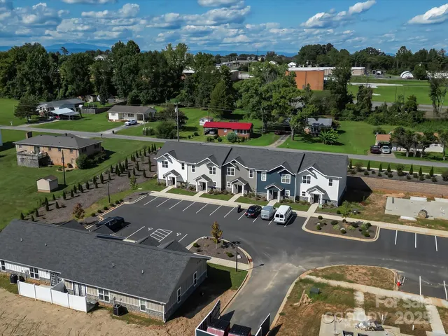 $249,000 | 202 Beacon Avenue, Morganton, NC 28655