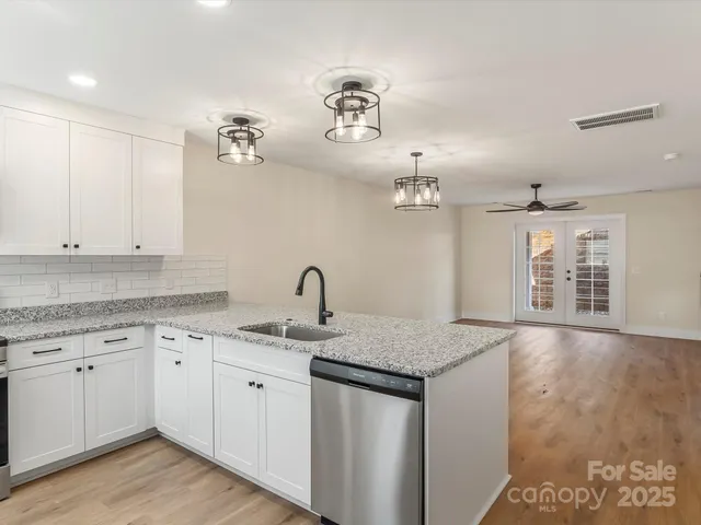 $249,000 | 202 Beacon Avenue, Morganton, NC 28655