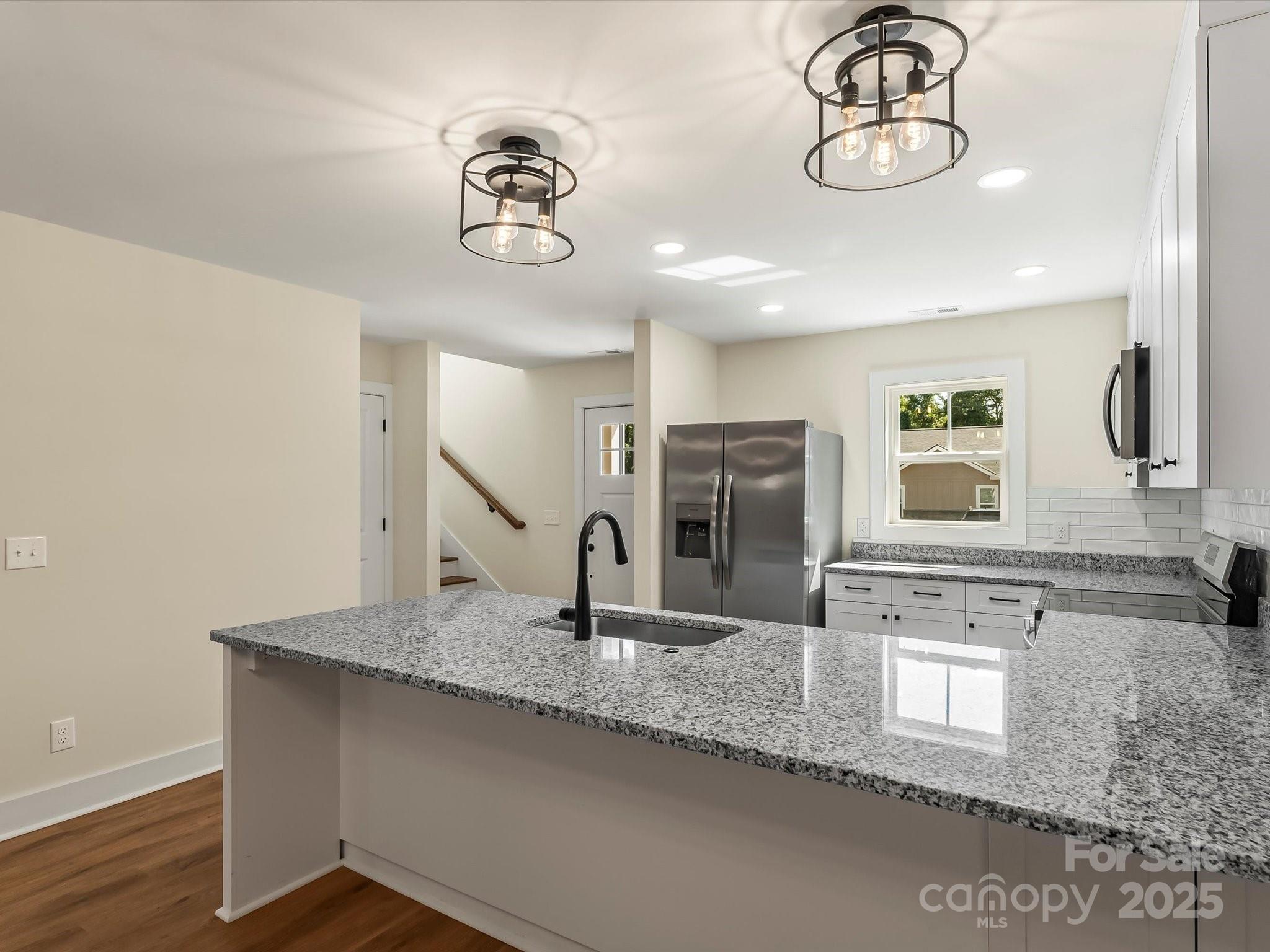 202 Beacon Avenue Morganton, NC 28655 - Photo 6 of 34
