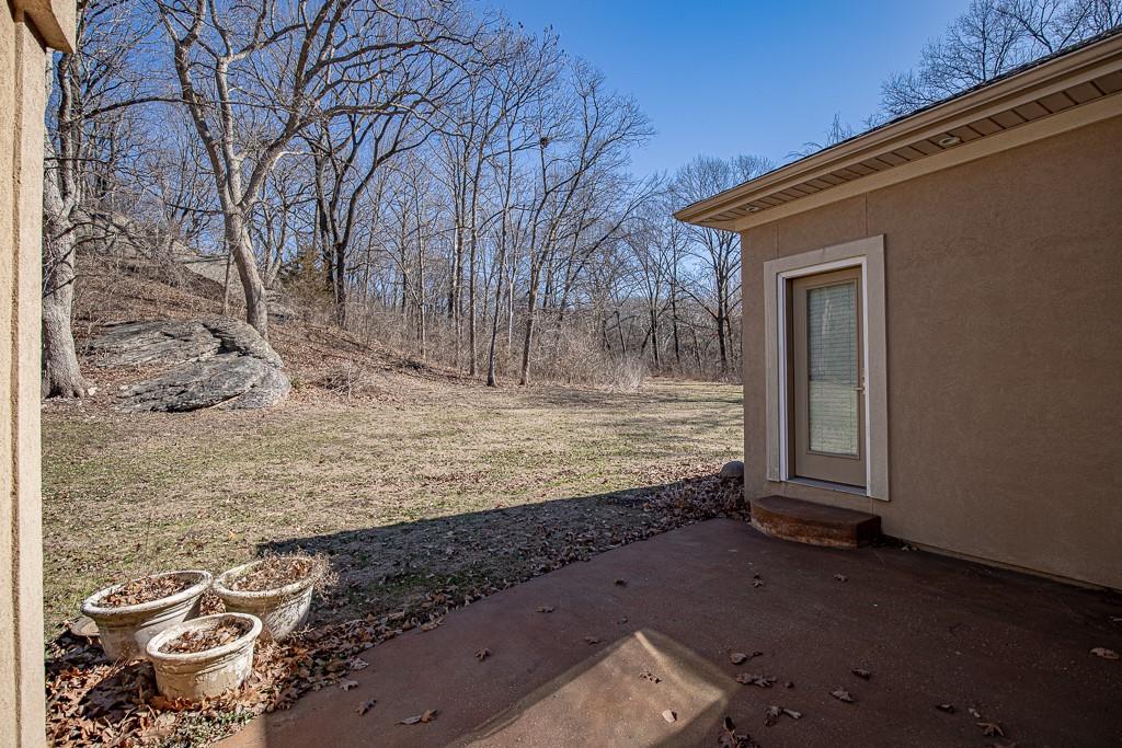 2801 North Lentz Road Independence, MO 64058 - Photo 12 of 98