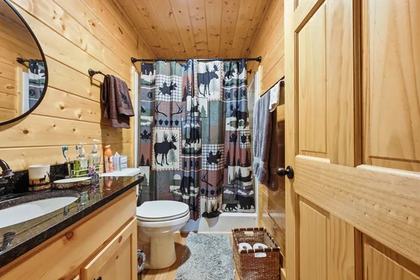 $425,000 | 305 Woodcrest Drive, Murphy, NC 28906