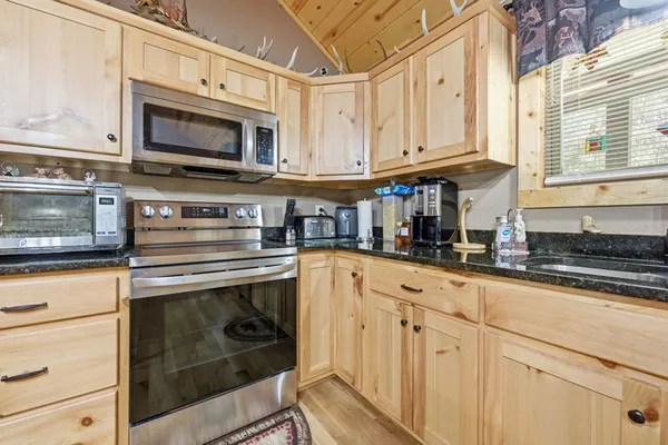 $425,000 | 305 Woodcrest Drive, Murphy, NC 28906