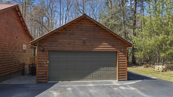 $425,000 | 305 Woodcrest Drive, Murphy, NC 28906