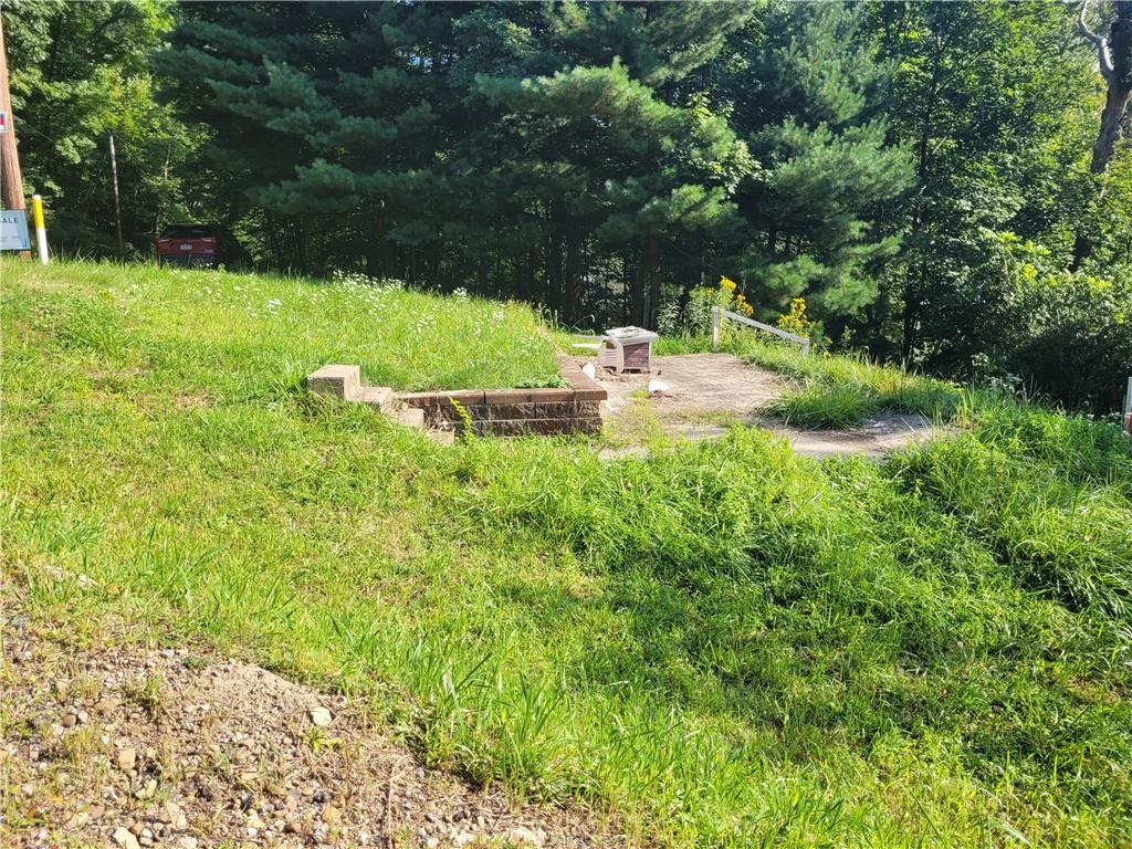 910 Valley Road Ambridge, PA 15003 - Photo 6 of 10 Gallery Image 6