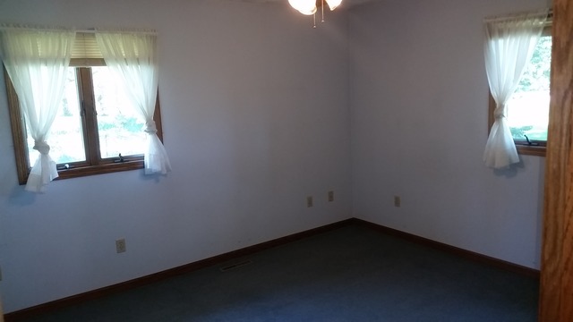 21780 Moline Road Sterling, IL 61081 - Photo 8 of 17