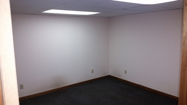 21780 Moline Road Sterling, IL 61081 - Photo 10 of 17