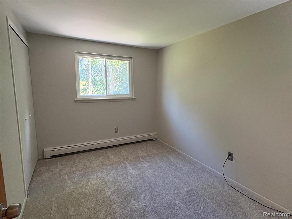 152 Ladd Road, Unit 1 Walled Lake, MI 48390 - Photo 17 of 28