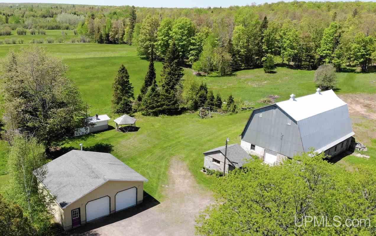39111 Lower Worham Road Chassell, MI 49916 - Photo 3 of 50 Gallery Image 3