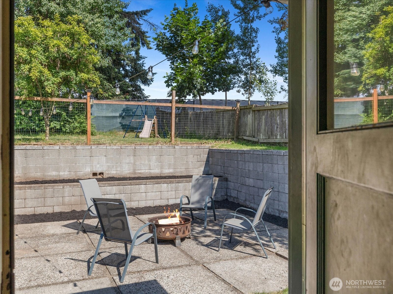 4913 West View Drive Everett, WA 98203 - Photo 18 of 37 a view of outdoor space yard and patio