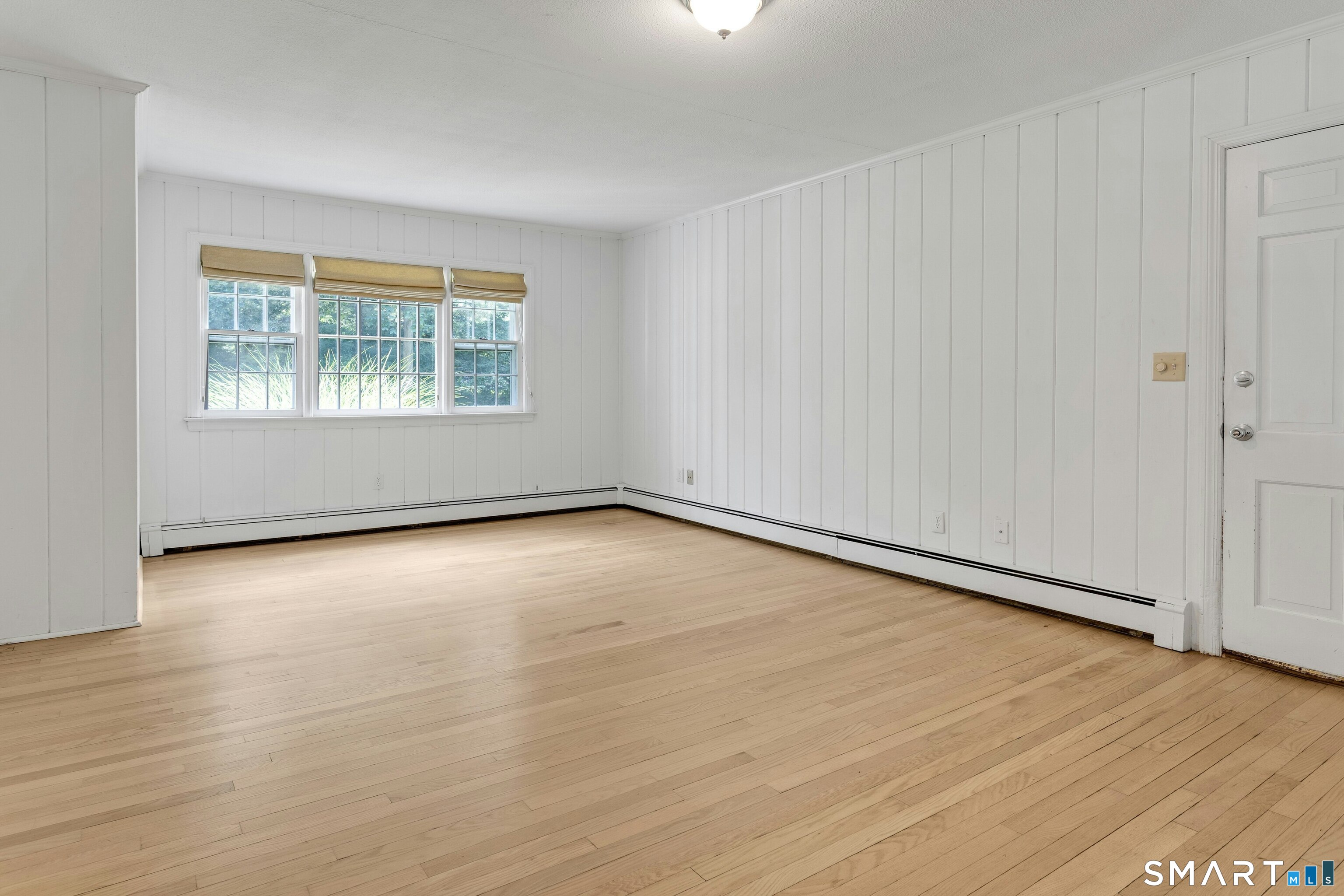 195 Range Road Wilton, CT 06897 - Photo 15 of 25 Family Room