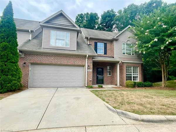 $2,350 | 3922 Siena Terrace, Greensboro, NC 27410