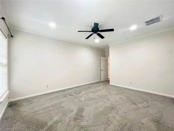 $2,350 | 3922 Siena Terrace, Greensboro, NC 27410