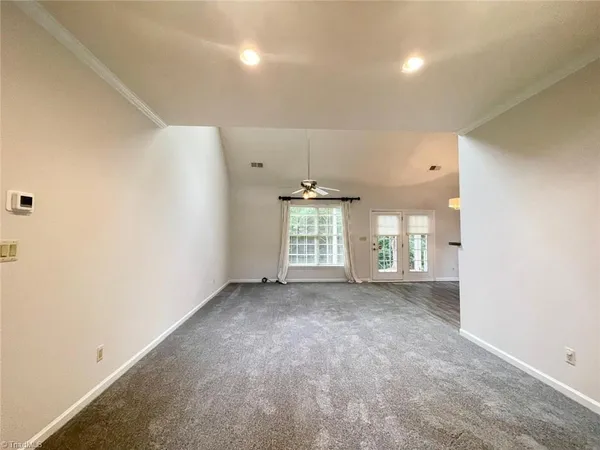 $2,350 | 3922 Siena Terrace, Greensboro, NC 27410