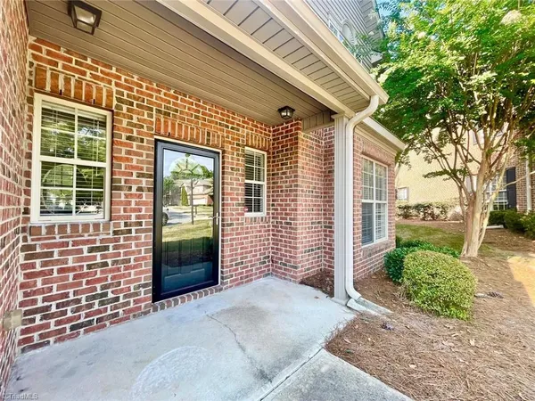 $2,350 | 3922 Siena Terrace, Greensboro, NC 27410