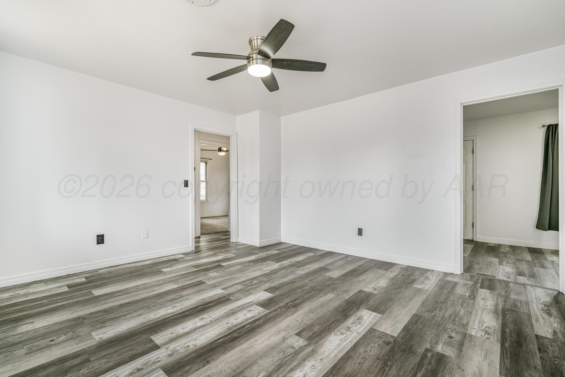 4114 South Travis Street Amarillo, TX 79110 - Photo 3 of 18 4114 S Travis St 07