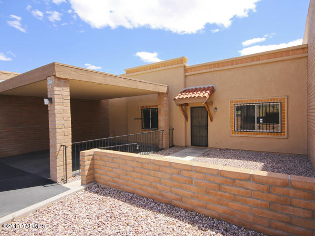 3532 South Mission Road, Unit 3 Tucson, AZ 85713 - Photo 4 of 32