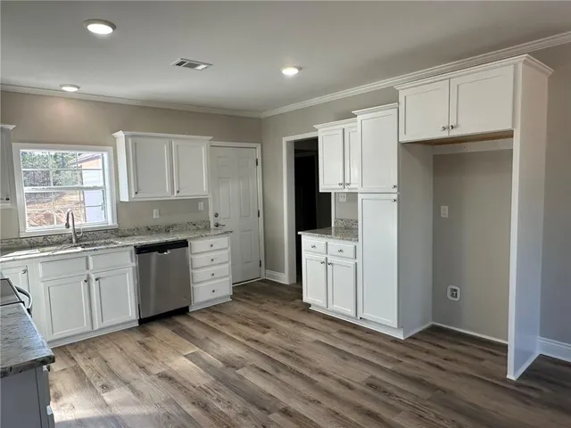 $179,900 | 9695 Highway 8, Colfax, LA 71417