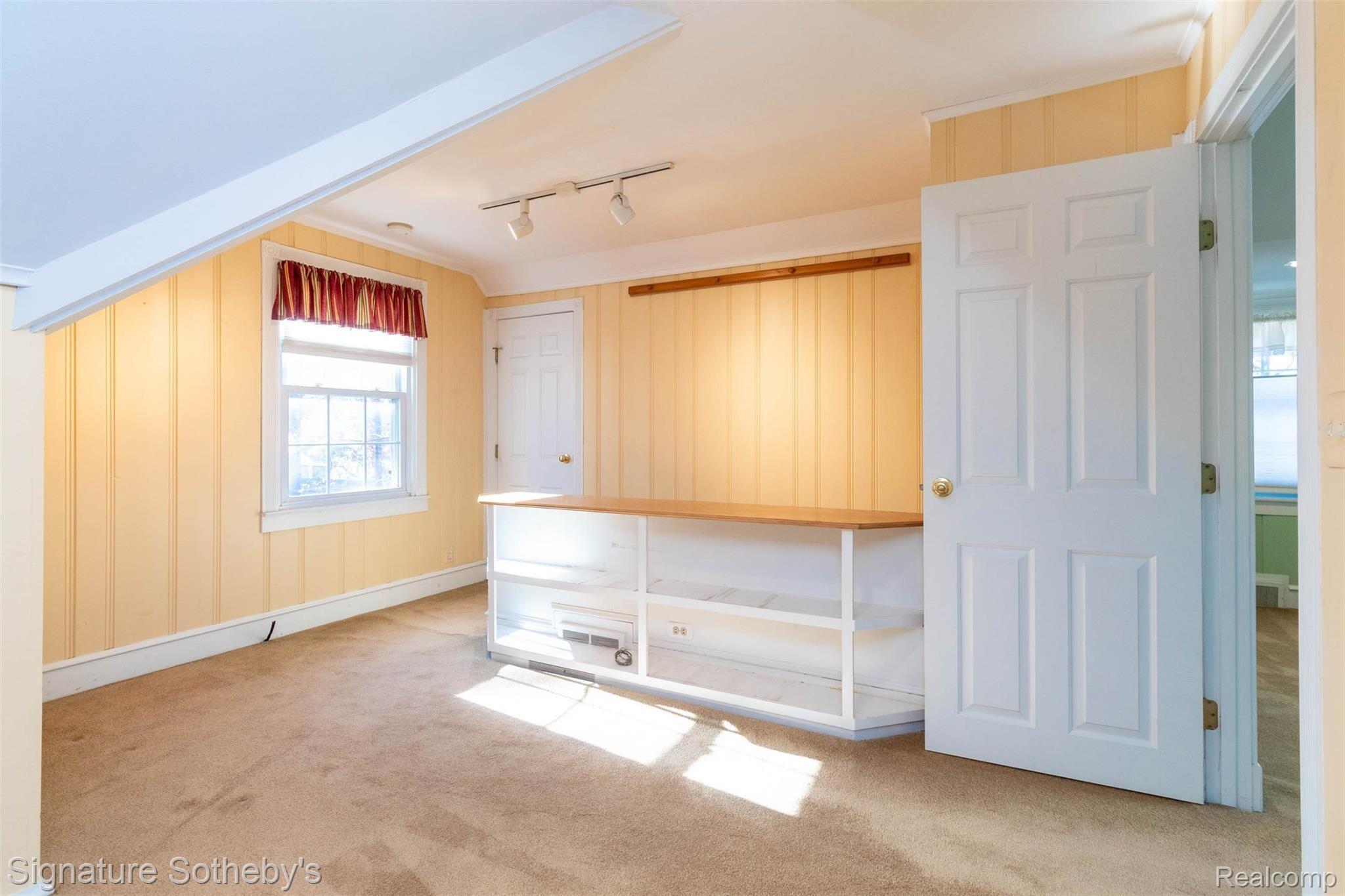 4175 Kenmore Road Berkley, MI 48072 - Photo 21 of 44 26.jpg