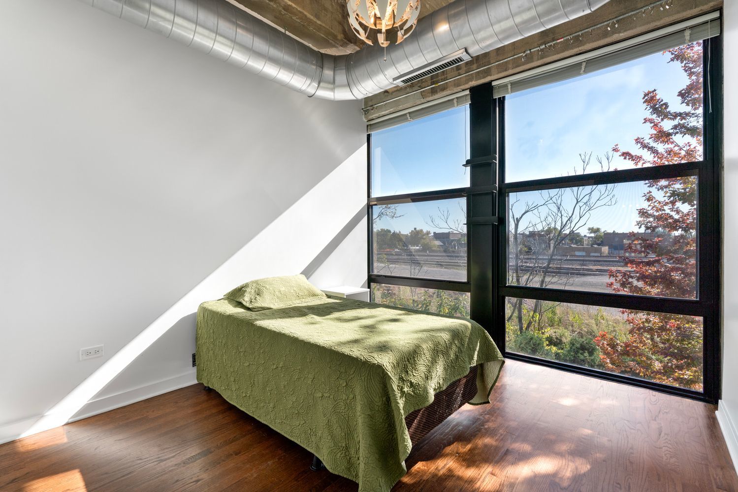 1001 West 15th Street, Unit 318 Chicago, IL 60608 - Photo 21 of 32