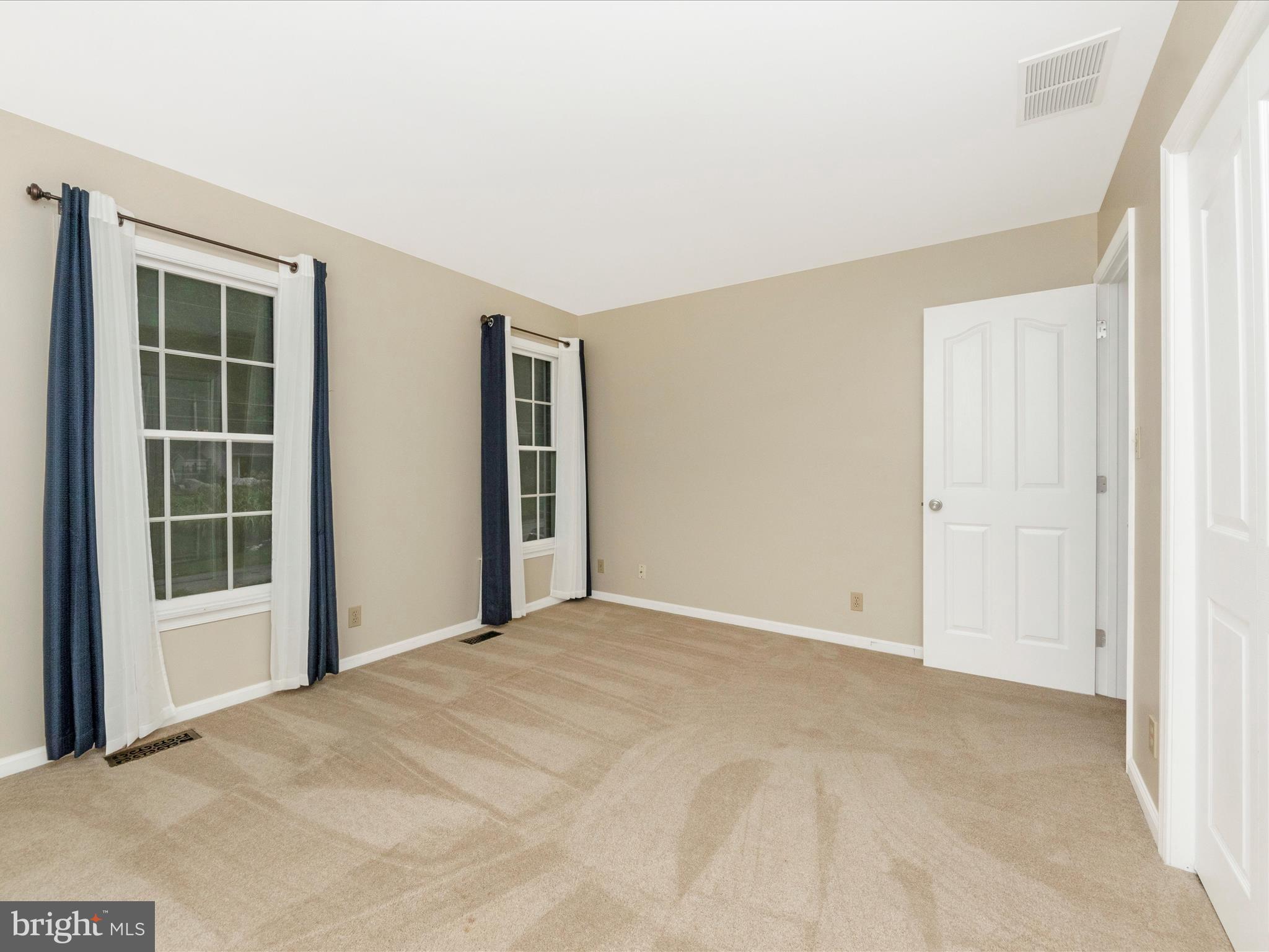 2668 Ogleton Road Annapolis, MD 21403 - Photo 27 of 51 a view of an empty room with windows