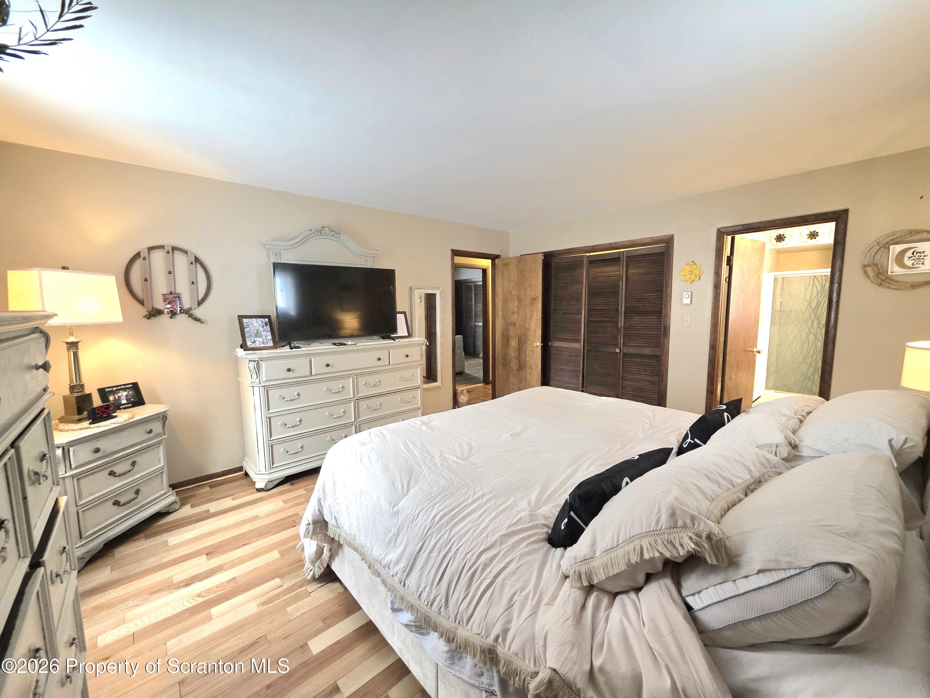 906 Violet Terrace Clarks Summit, PA 18411 - Photo 20 of 39 Primary Bedroom