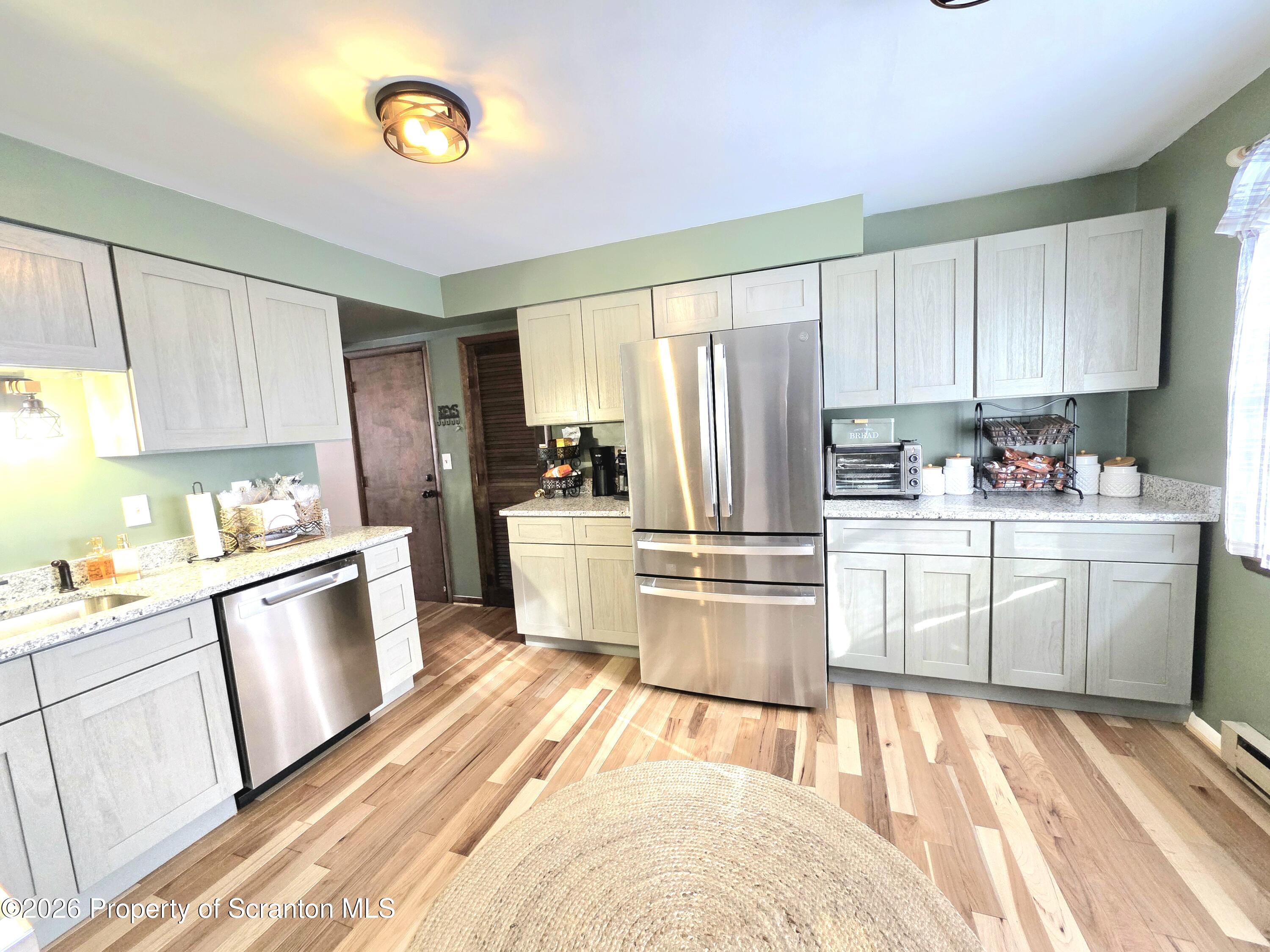 906 Violet Terrace Clarks Summit, PA 18411 - Photo 2 of 39 Brand New Kitchen