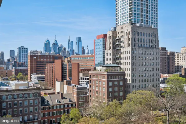 $339,900 | 604 South Washington Square, Unit 1212, Philadelphia, PA 19106