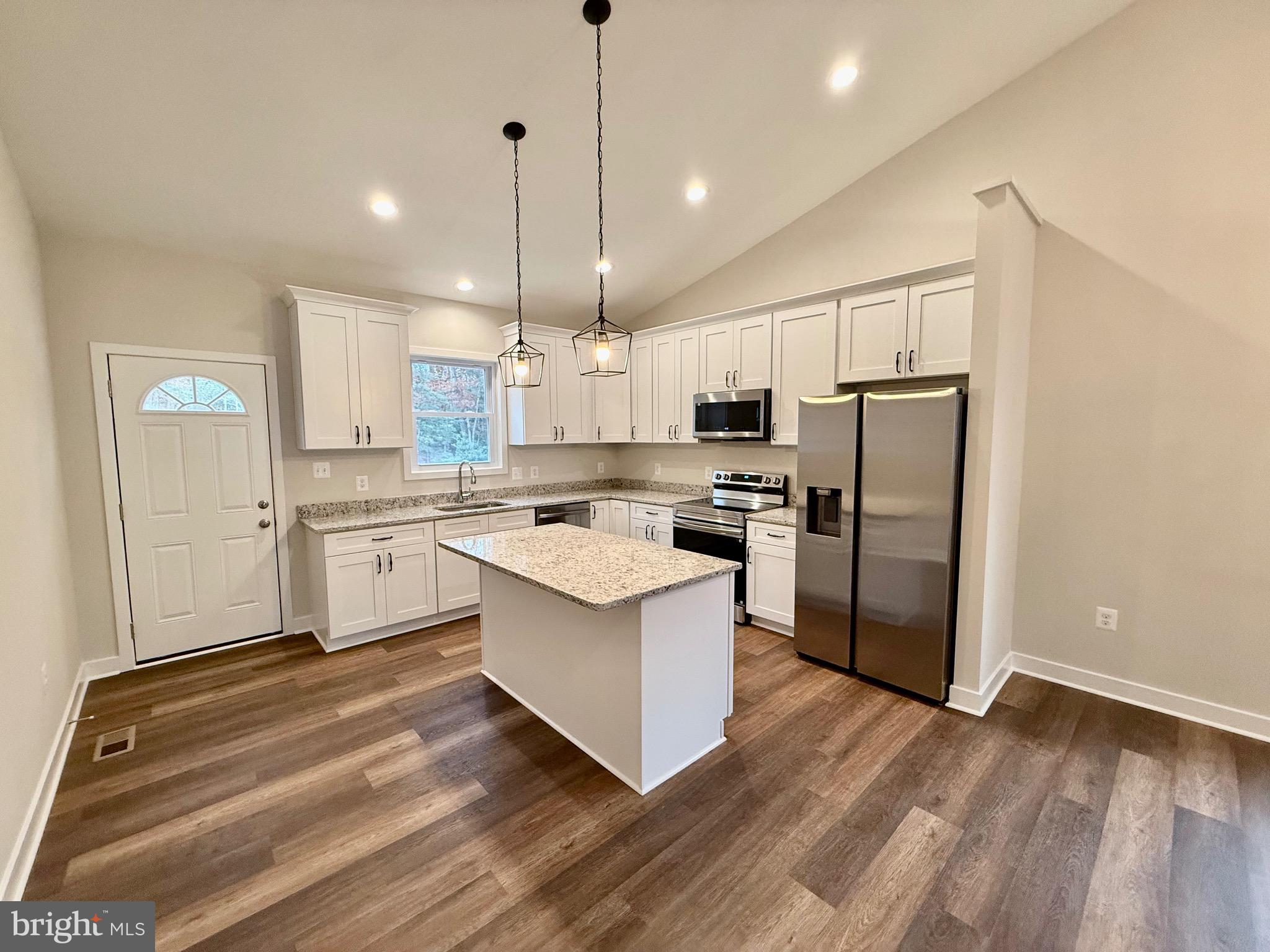 130 Poplar Lane Colonial Beach, VA 22443 - Photo 14 of 74