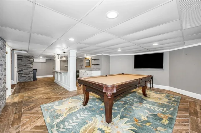 a view of utility room