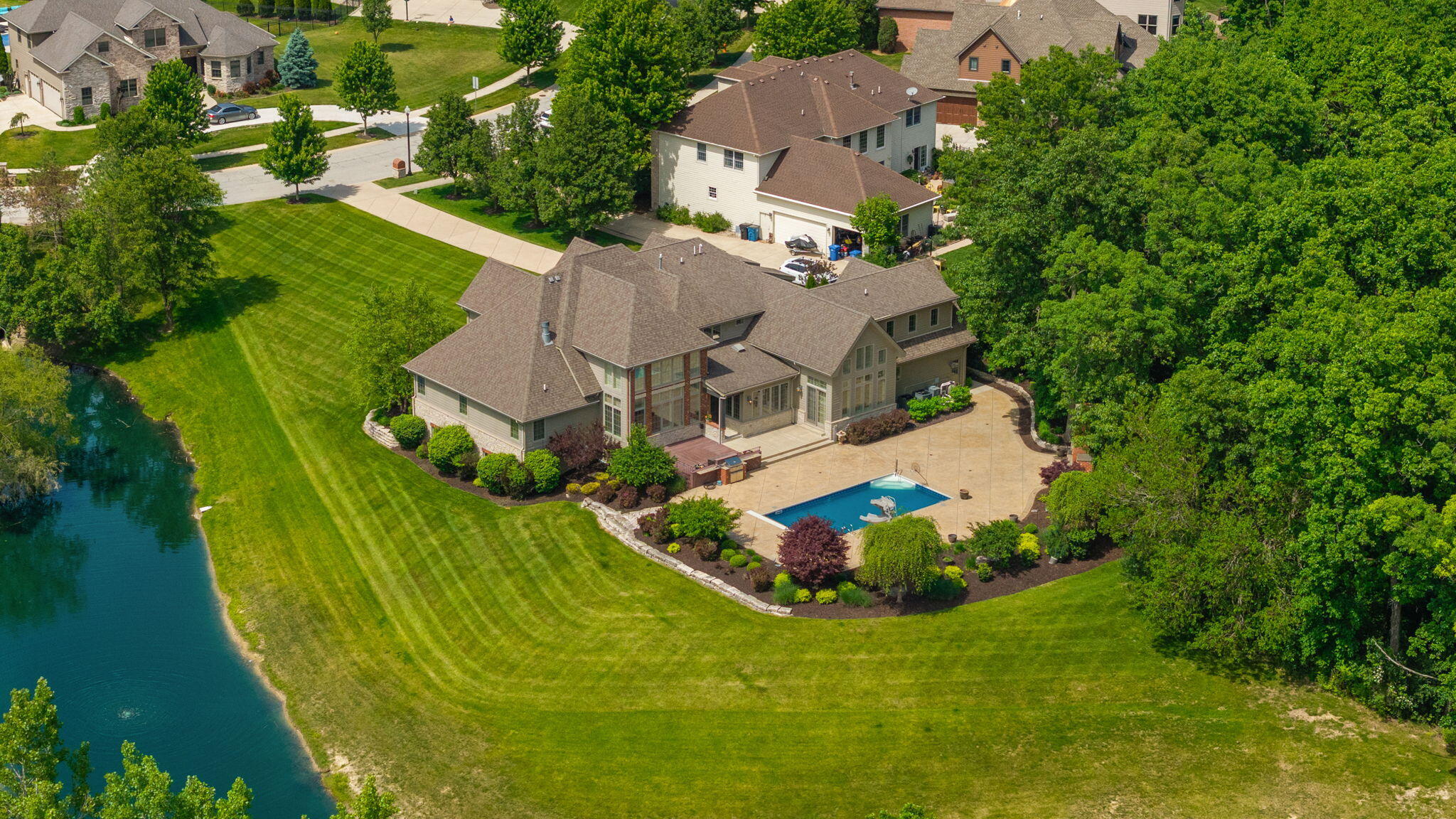 1840 Kleven Lane Crown Point, IN 46307 - Photo 11 of 112 2048x1152
