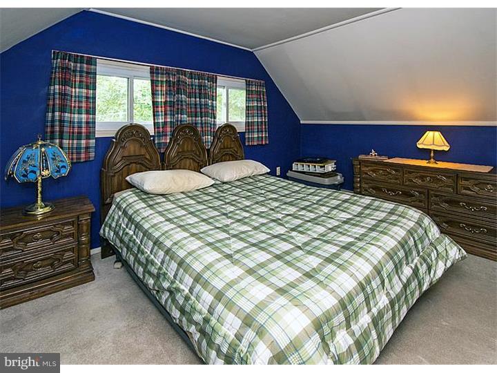 12 Grand Pine Road Levittown, PA 19057 - Photo 17 of 23 Bedroom - Main