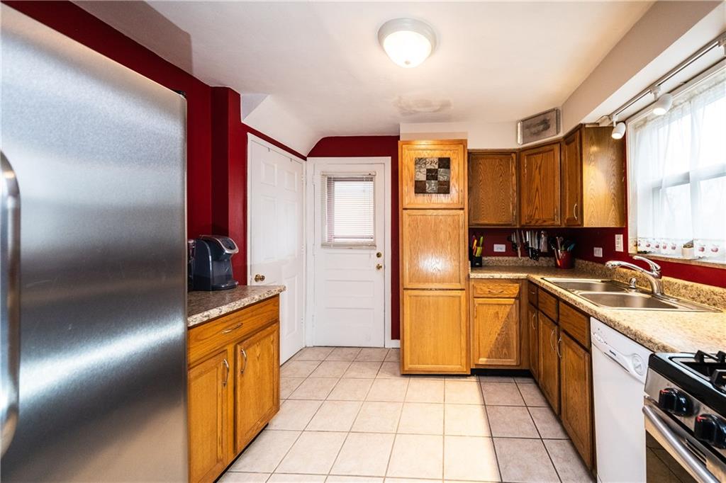 510 Edgeridge Road Pittsburgh, PA 15234 - Photo 10 of 24