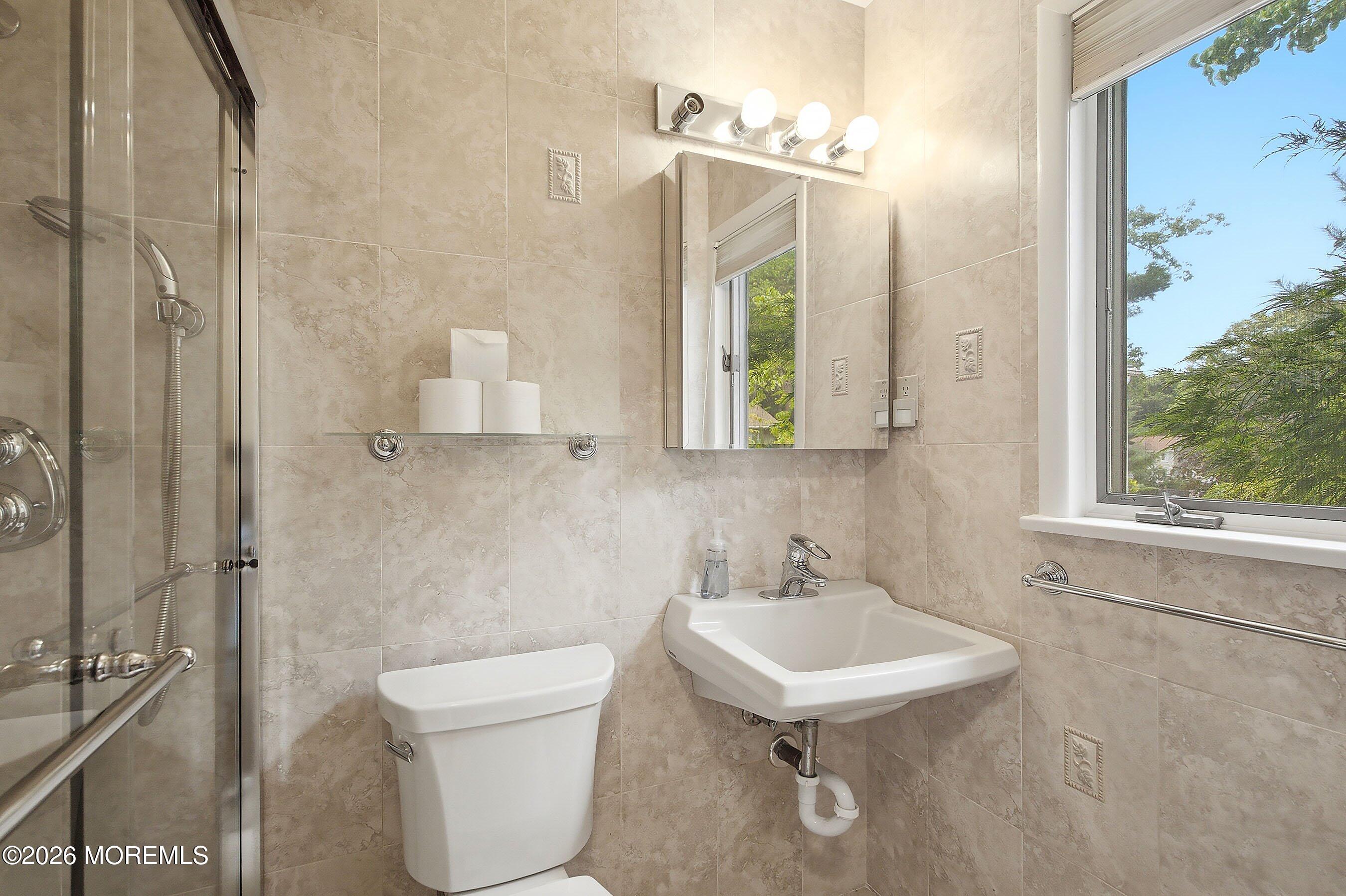 4 Bay Hill Road Leonardo, NJ 07737 - Photo 26 of 40 Primary bathroom-1
