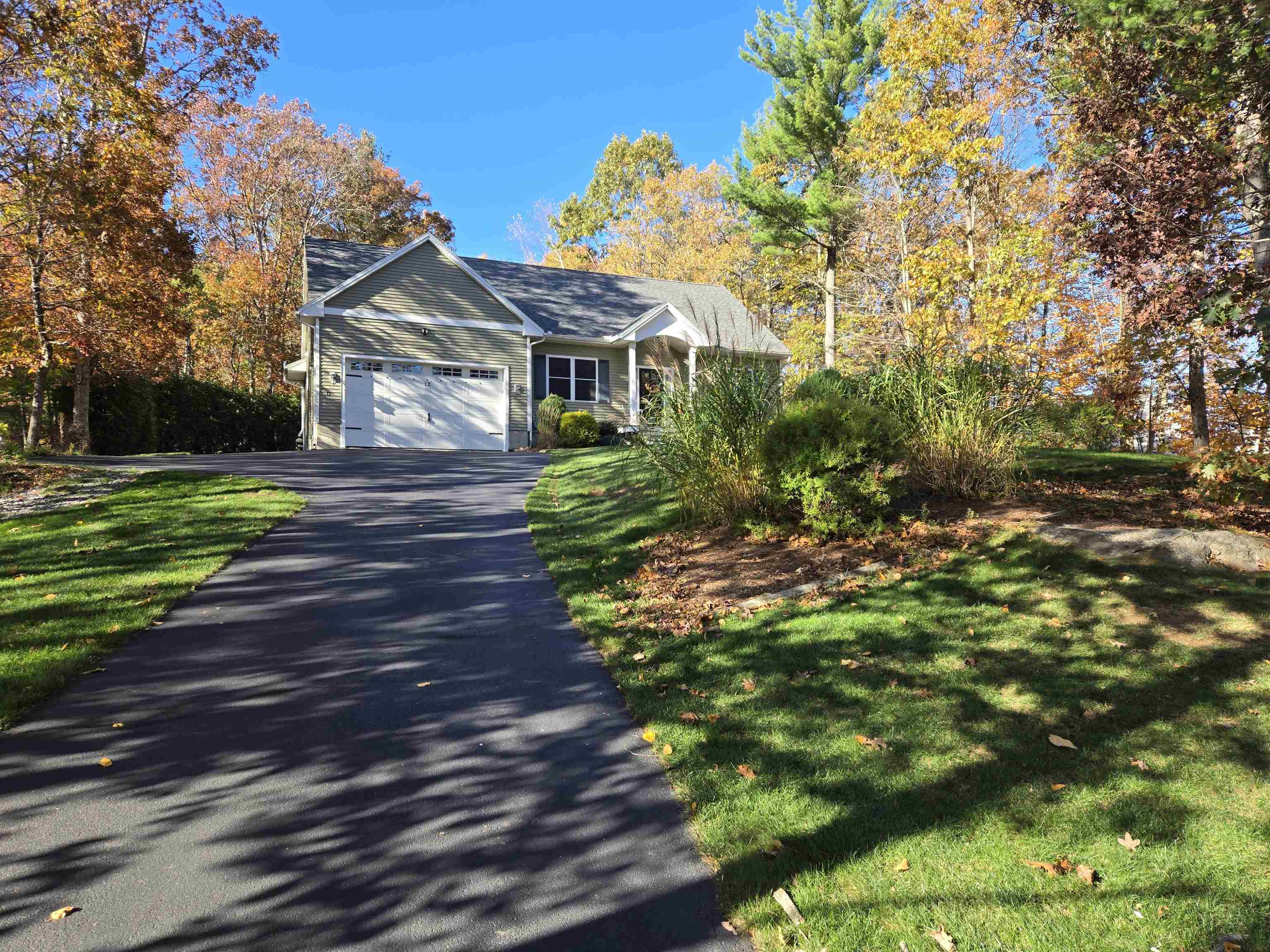 12 Rocky Hill Road Nottingham, NH 03290 - Photo 2 of 44 Gallery Image 2