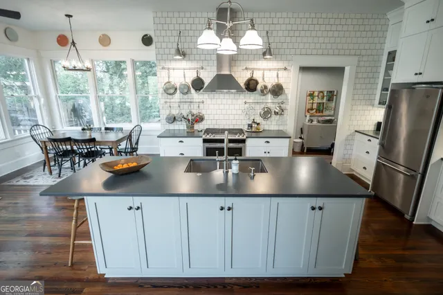 $4,800 | 290 Milledge Circle, Athens, GA 30606