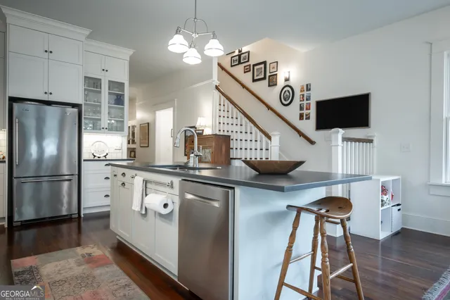 $4,800 | 290 Milledge Circle, Athens, GA 30606