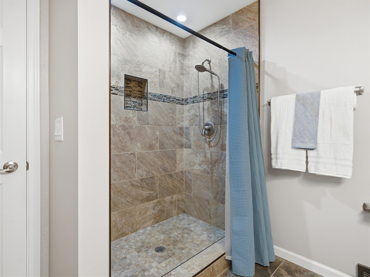 11243 Wynns Road Pinckney, MI 48169 - Photo 13 of 41 Gallery Image 13