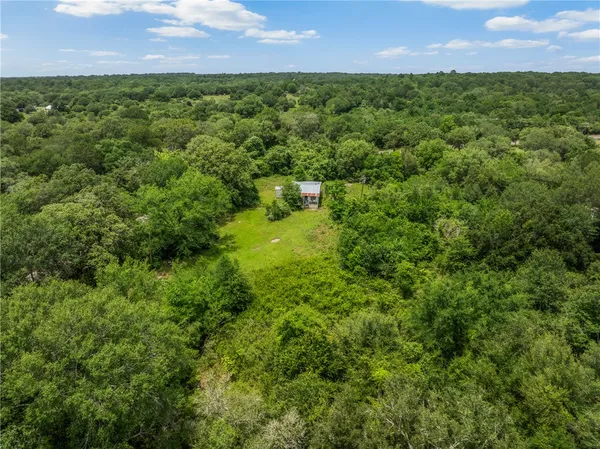 $305,000 | 18645 Pickens Road, Washington, TX 77880