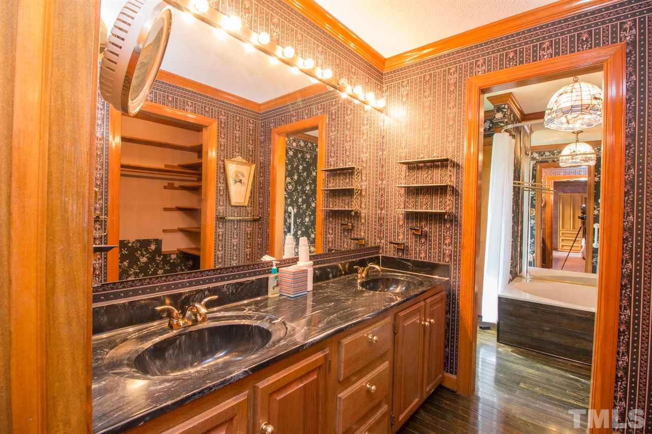 136 Bayleaf Drive Raleigh, NC 27615 - Photo 11 of 23