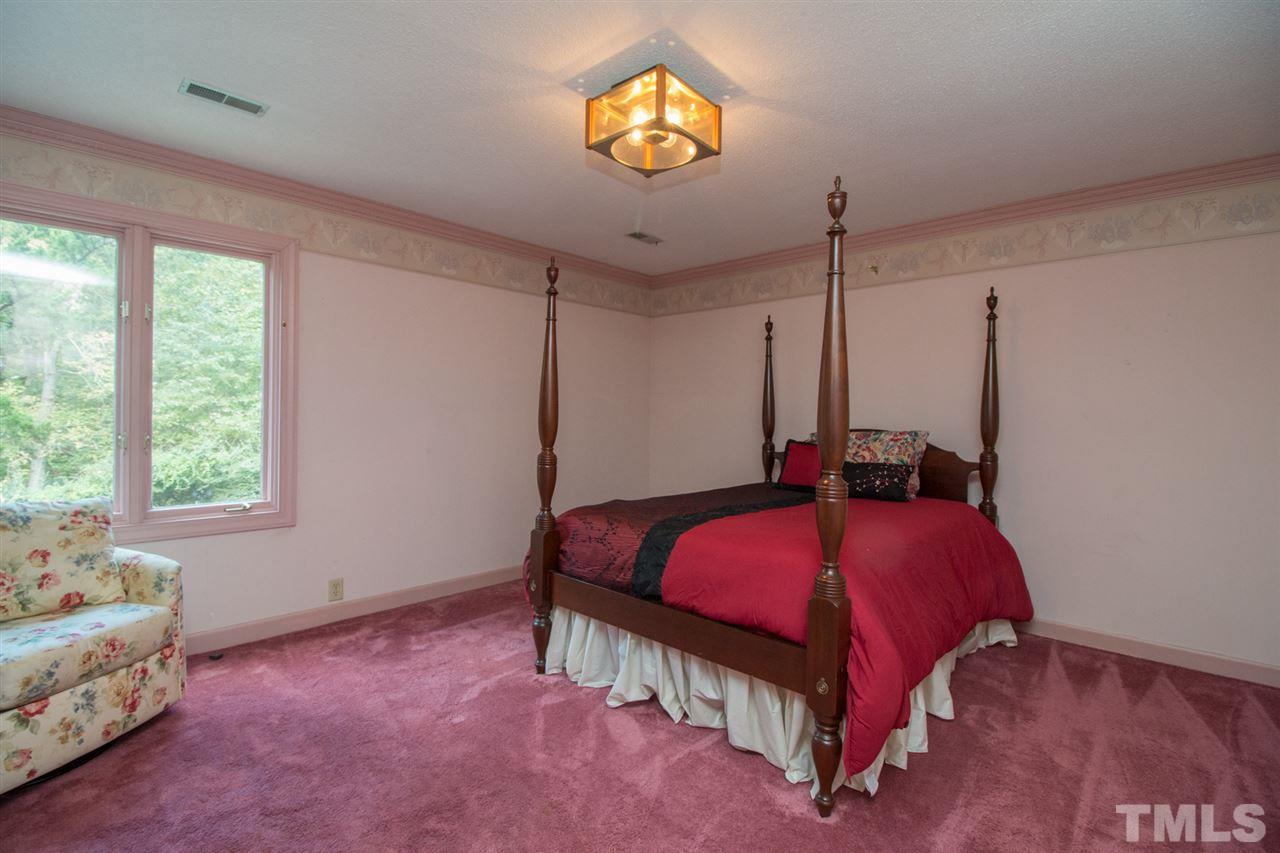 136 Bayleaf Drive Raleigh, NC 27615 - Photo 13 of 23