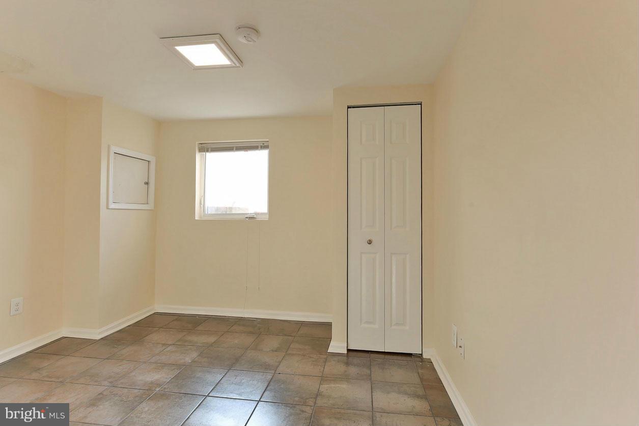 4805 Niagara Road College Park, MD 20740 - Photo 12 of 20 Interior (General)
