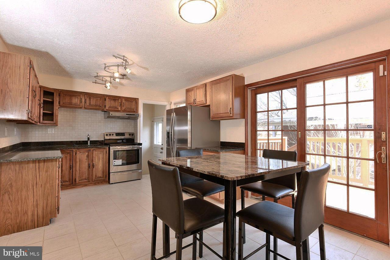 4805 Niagara Road College Park, MD 20740 - Photo 3 of 20 Interior (General)