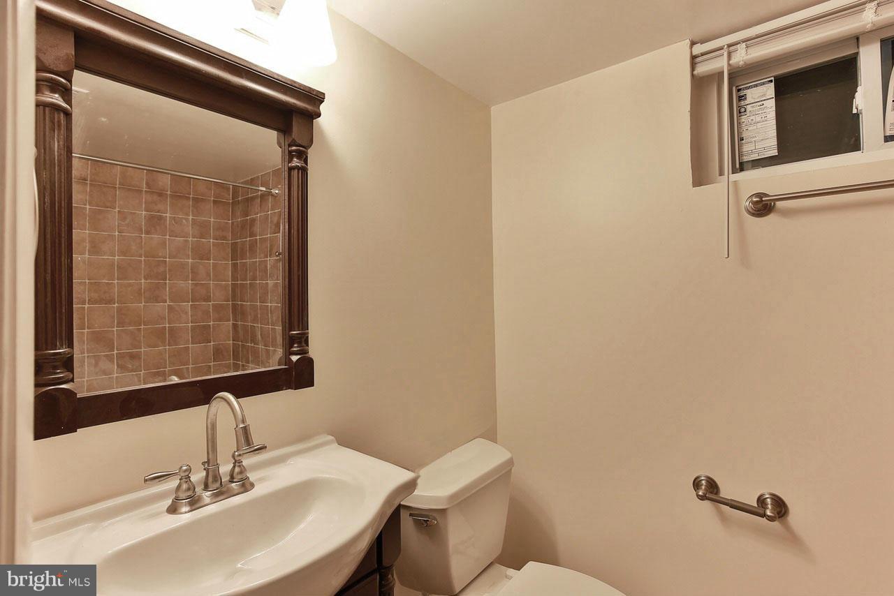 4805 Niagara Road College Park, MD 20740 - Photo 8 of 20 Bath