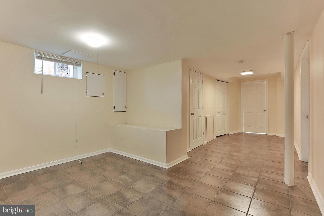 4805 Niagara Road College Park, MD 20740 - Photo 9 of 20 Interior (General)