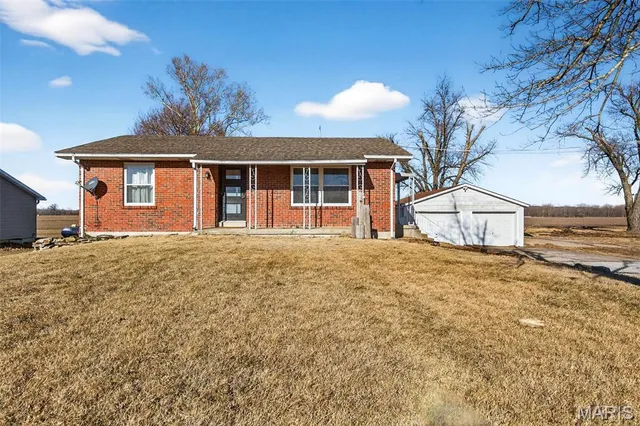 $193,000 | 9585 Highway 94, West Alton, MO 63386