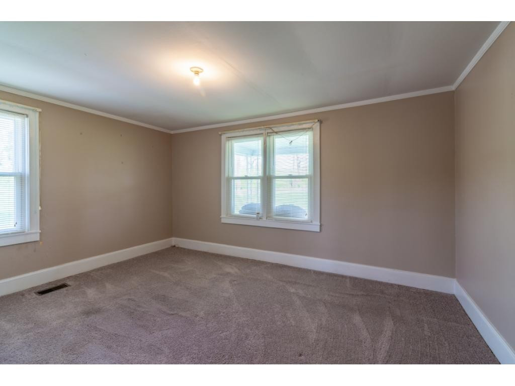 855 Emmett Road Bristol, TN 37620 - Photo 12 of 27 Photo 12