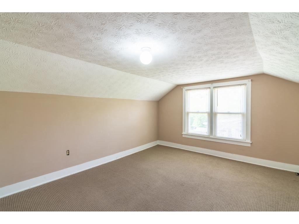 855 Emmett Road Bristol, TN 37620 - Photo 17 of 27 Photo 17