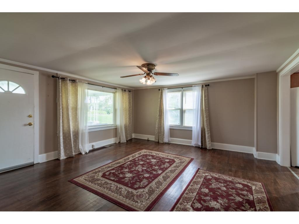 855 Emmett Road Bristol, TN 37620 - Photo 9 of 27 Photo 9